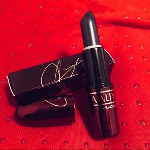 MAC LE Aaliyah Lipstick